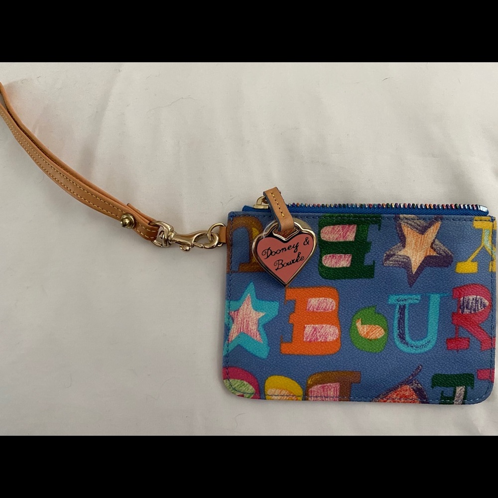 Dooney & Bourke wristlet